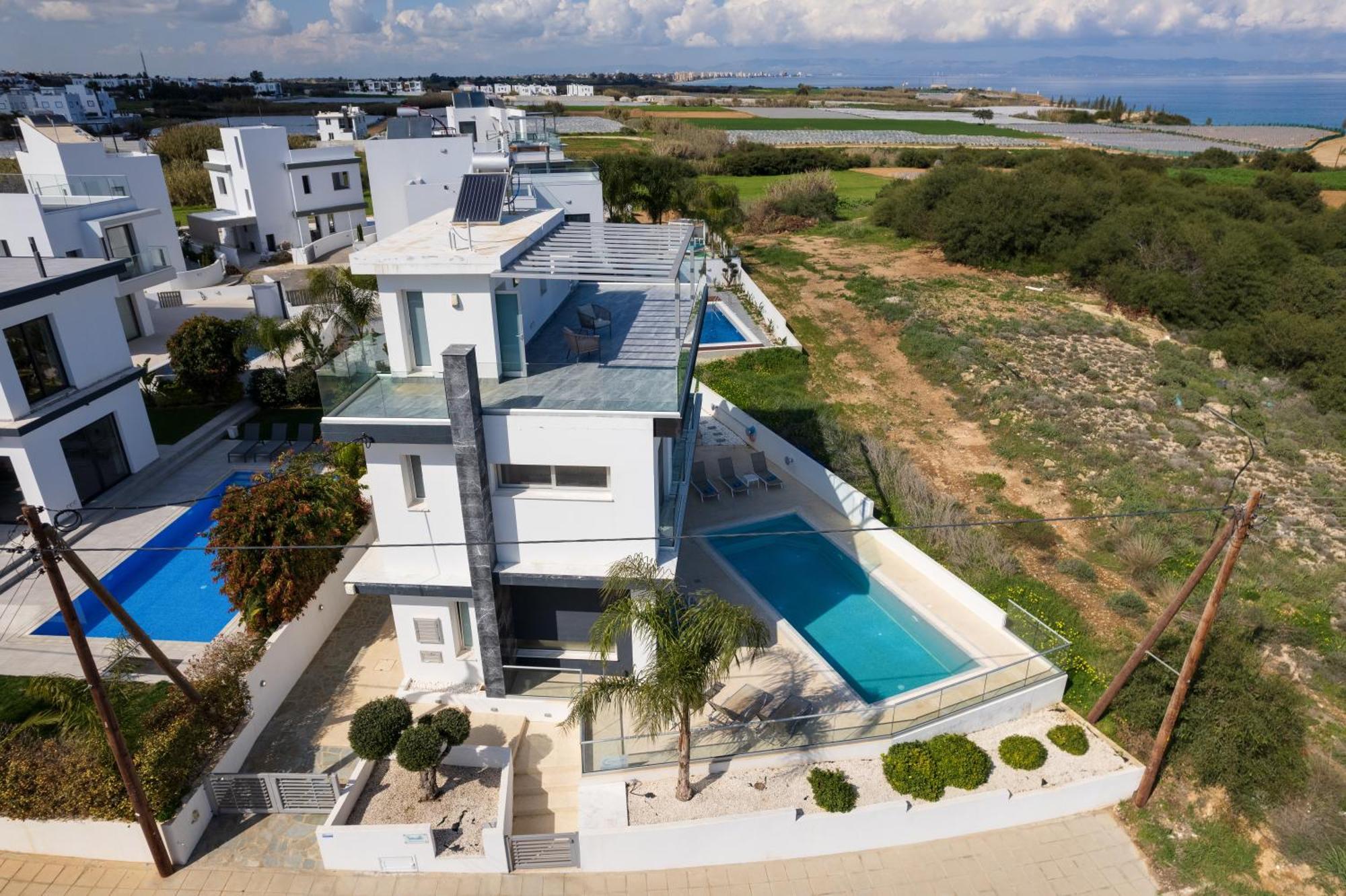 Seaside Luxury Villa Paralimni Exterior foto